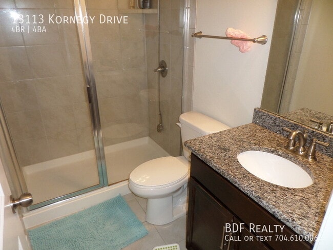 Building Photo - 13113 Kornegy Dr