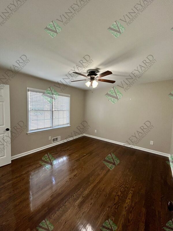 Building Photo - 1534 Collier Dr SE