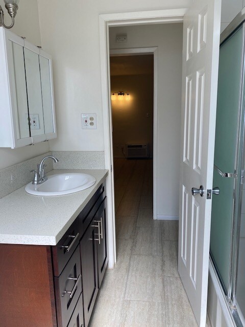 Building Photo - 13401 Victory Blvd