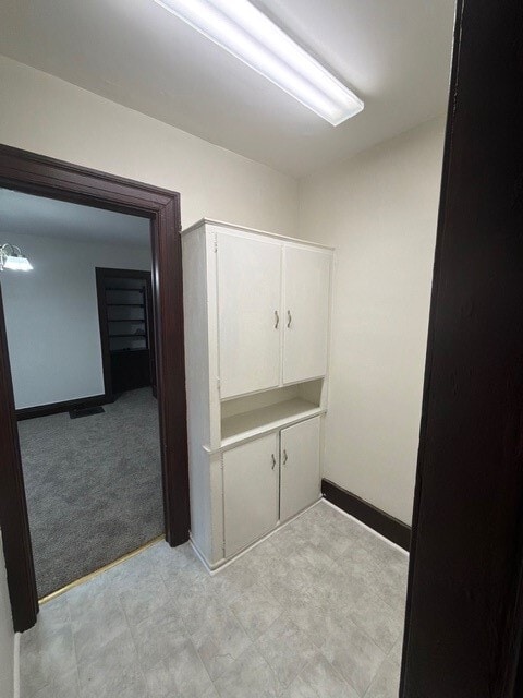 Building Photo - 362 W Gray St