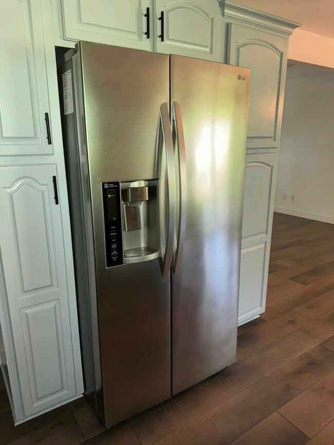 Building Photo - 54 Carolyn Ln