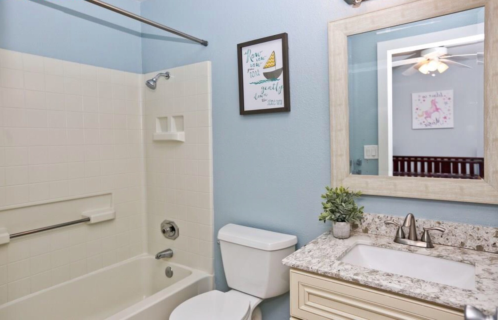 Guest Master Bedroom bathroom - 277 Hidden Creek Ct