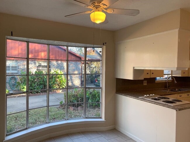 Building Photo - 13819 Piping Rock Ln