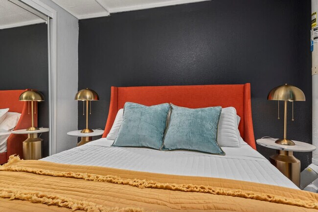 Building Photo - 4845 W 73rd Ave