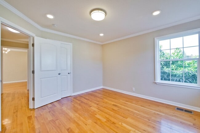 Building Photo - Wow! What a Great Home! Available Soon!