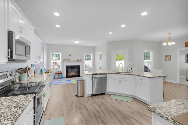 Building Photo - 630 Indigo Johnston Dr