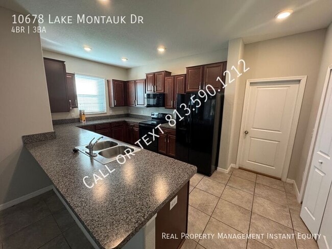 Building Photo - 10678 Lake Montauk Dr