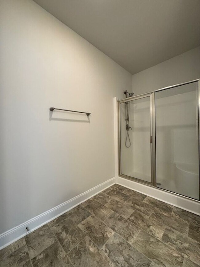 Building Photo - 208 S Merganser Dr