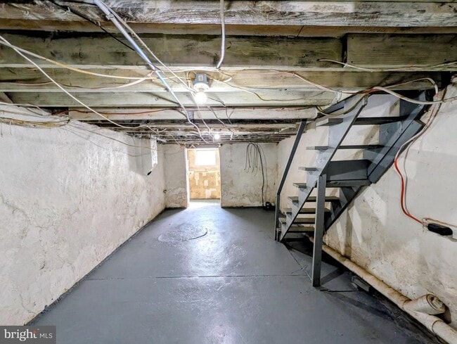 Building Photo - 3052 N Lee St
