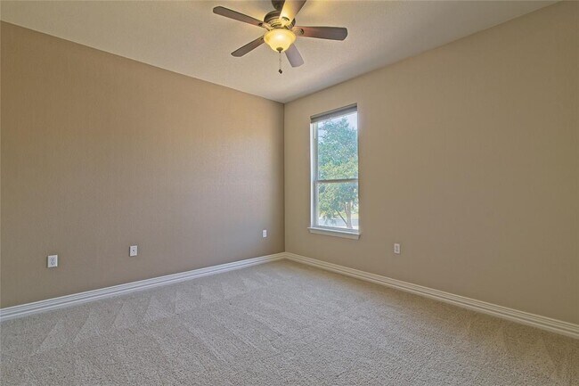 Building Photo - 411 Capote Peak Dr