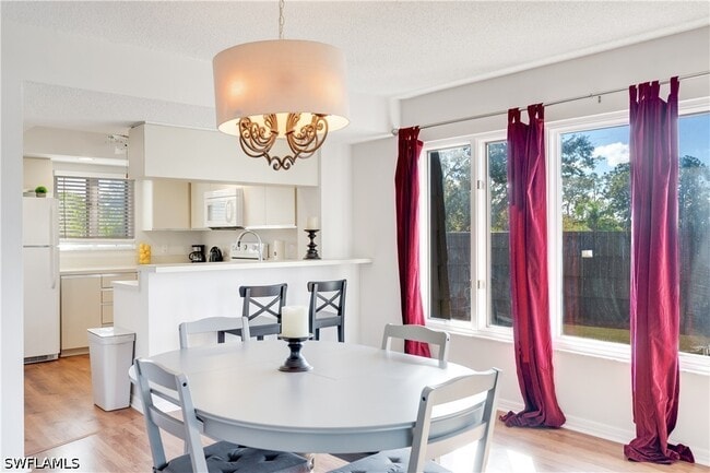 Building Photo - 1645 Spoonbill Ln