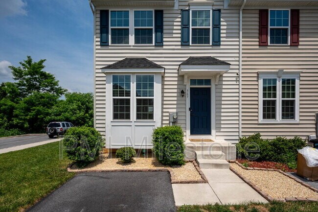 Building Photo - 367 Ontario Dr