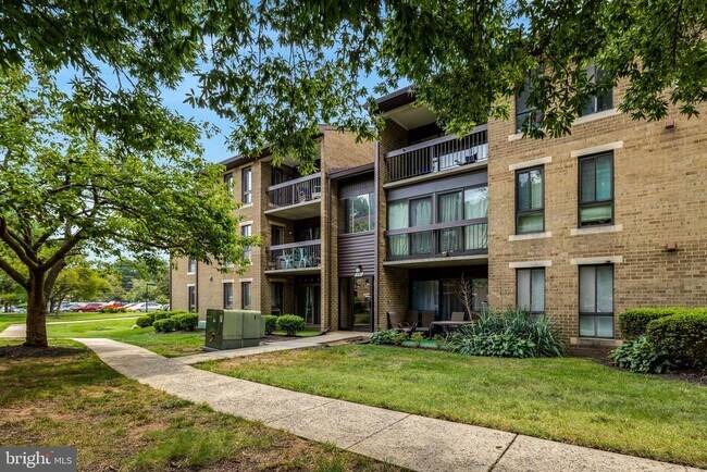 Building Photo - 551 Florida Ave