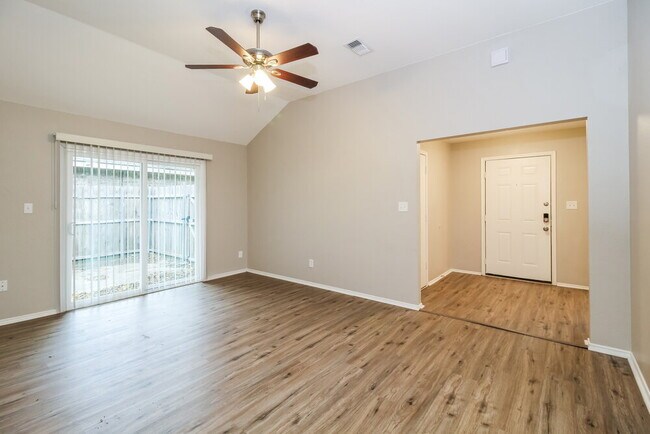 Building Photo - 1201 Paco Trail