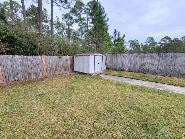 Building Photo - 9780 Parker Lake Cir