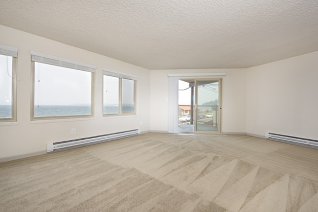 Interior Photo - Alki Shores Apartments