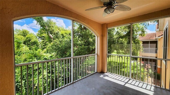 Building Photo - 4102 Central Sarasota Pkwy