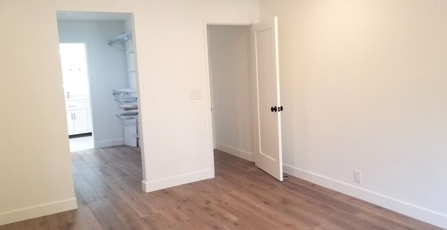 Building Photo - 3 Bedrooms, 2 Baths Remodeled Encino Home ...