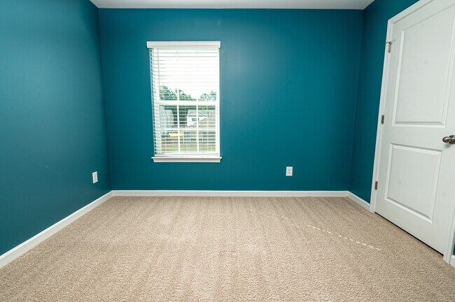 Building Photo - 4016 Madeline Farm Blvd
