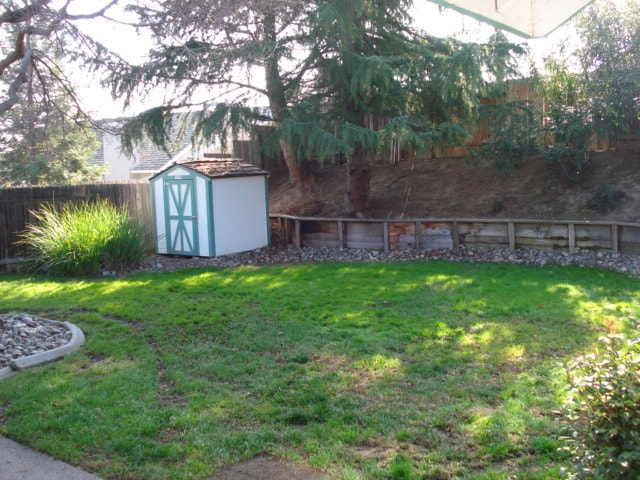 Building Photo - SINGLE STORY 3 BEDROOM, 2 BATH, & 2 CAR IN ROSEVILLE!