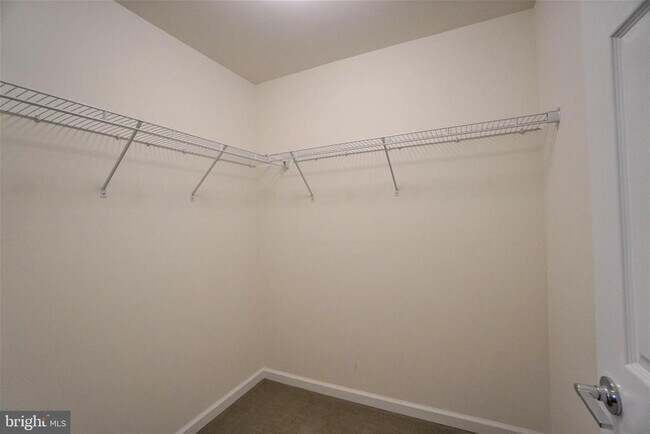 Building Photo - 1013 Chapman Cir