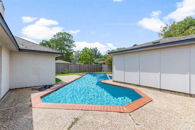 Building Photo - 11718 Scottsdale Dr