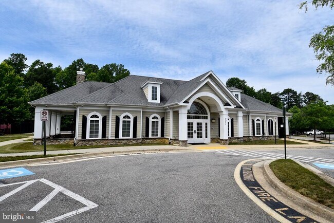 Building Photo - 15511 Kennett Square Way