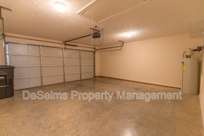 Building Photo - 1536 Passage Dr