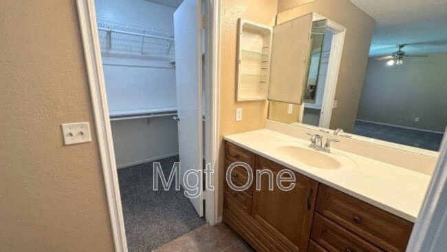 Building Photo - 4259 Redstar Ct