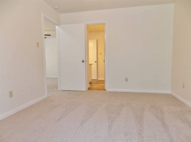 Building Photo - 6607 Tournament Dr