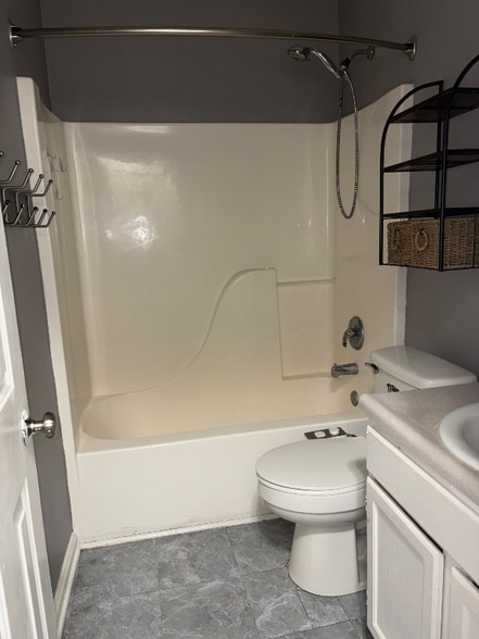 Building Photo - 9904 Worthington Blvd