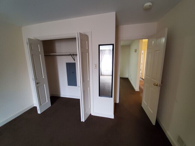 Building Photo - 34 S Hanover St