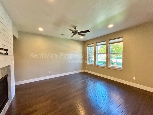 Building Photo - 3712 S Caddis Pl