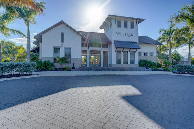 Building Photo - 14058 Spruce Pne Dr