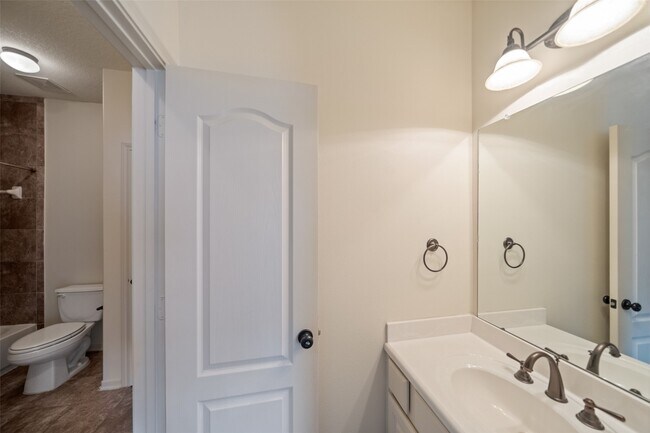 Building Photo - 14318 Red Creek Cove Ln