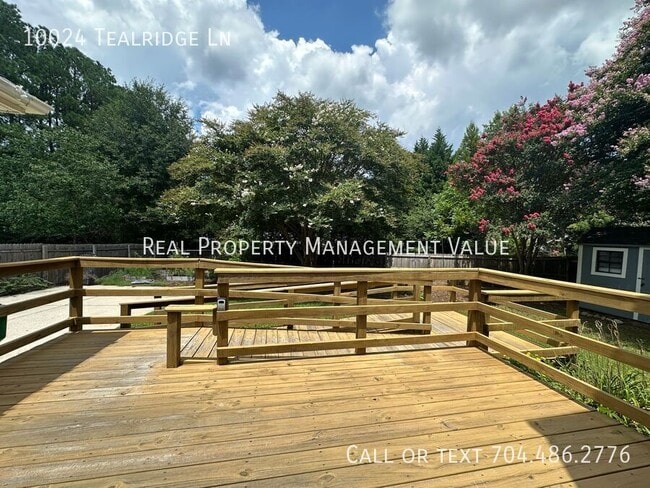 Building Photo - 10024 Tealridge Ln