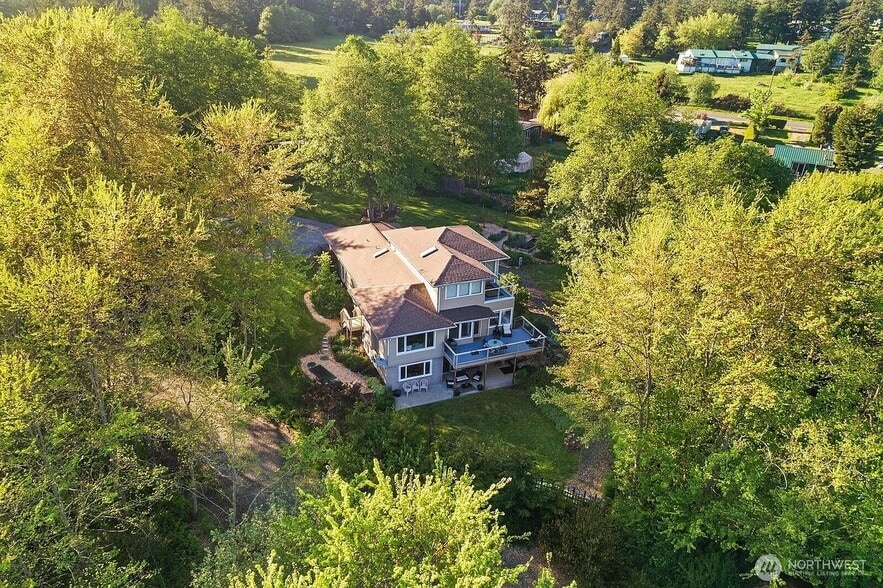 Building Photo - 33 N Bay Ln