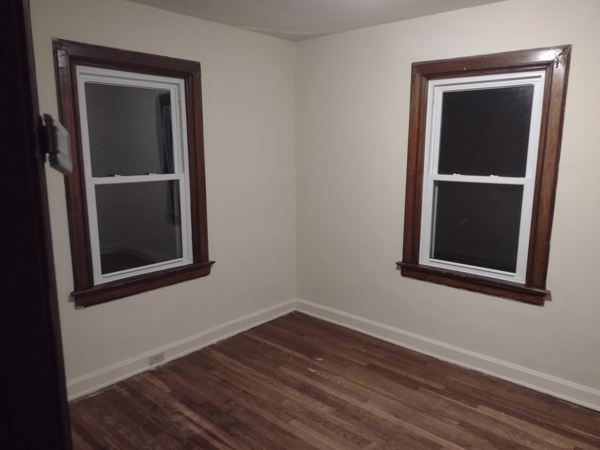 Building Photo - 875 Sheridan Avenue