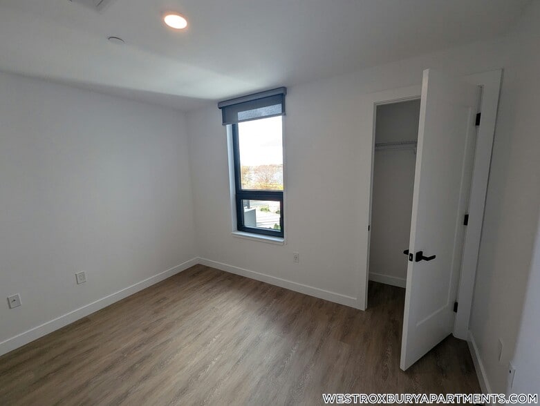 Building Photo - 199 Gardner St