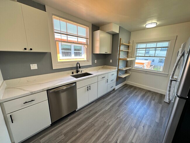 Building Photo - 778 61st St