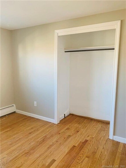 Building Photo - 280 Lighthouse Rd