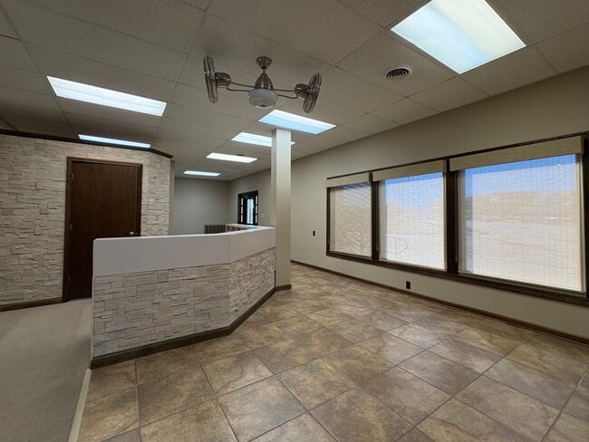 Building Photo - 1207 W Main St