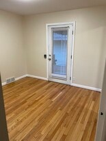 Building Photo - 6217 Beech Daly Rd