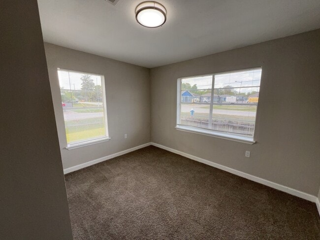 Building Photo - 4402 Tampico St