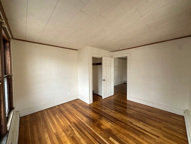 bedroom - 126 Pleasant St