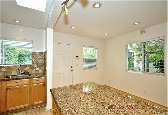 Entry - 440 W Elk Ave