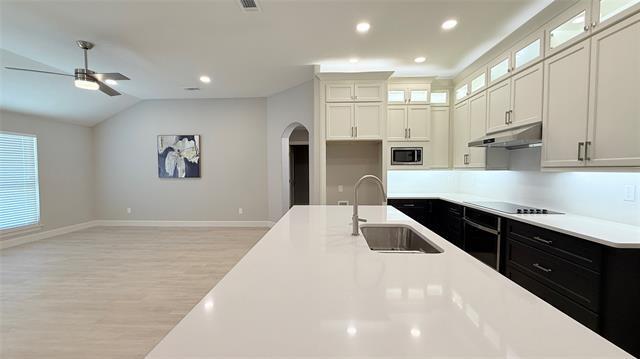 Building Photo - 7921 Decoy Dr