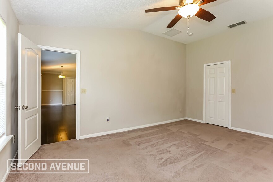 Building Photo - 876 Bonaparte Landing Ct