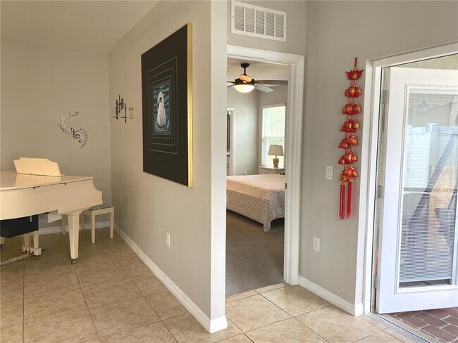 Building Photo - 8948 Mondial Ct