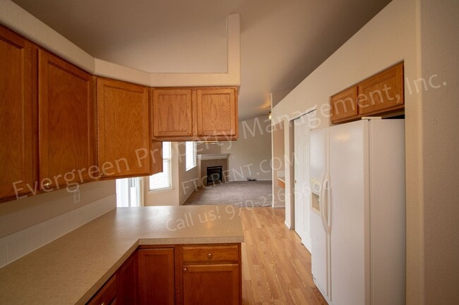 Building Photo - 413 Hawthorne Ave